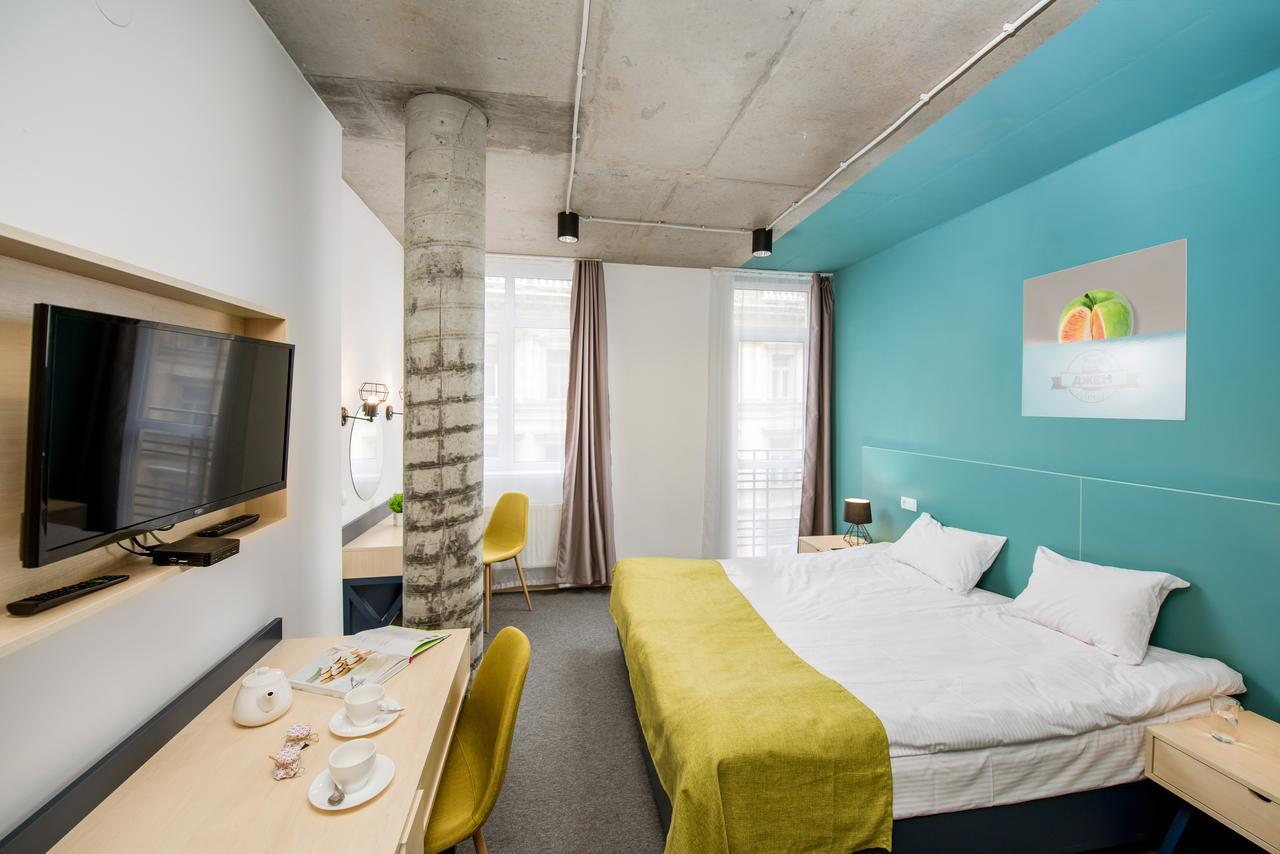 Jam Hotel Hnatyuka Λβιβ Εξωτερικό φωτογραφία