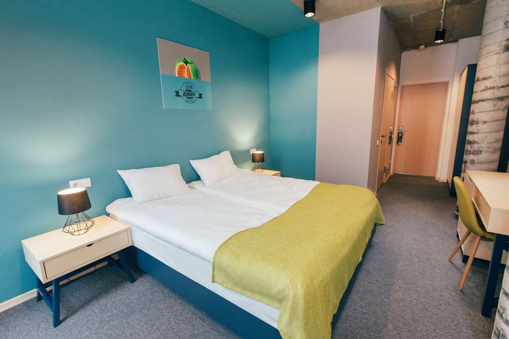 Jam Hotel Hnatyuka Λβιβ Δωμάτιο φωτογραφία